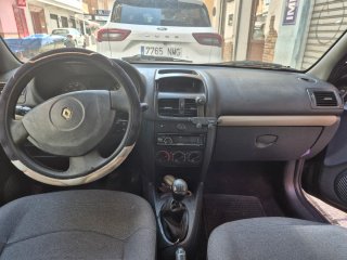Renault Clio 2004