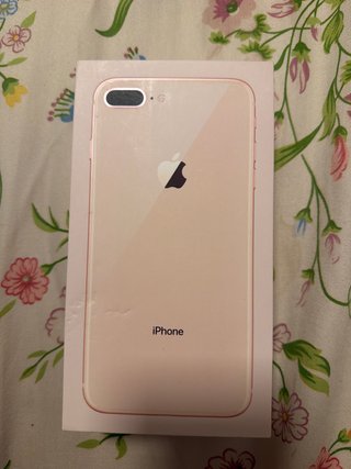 Caja iPhone 8 Plus Rosa de Segunda mano por 4 EUR en Vallirana