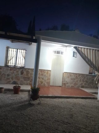 CHALET EN BUEN ESTADO.