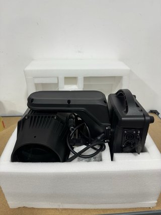 Cabeza móvil LED de escenarios