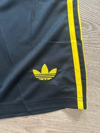 Pantalón corto Adidas Manchester United negro/amar