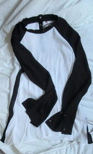Blusa fresca. Sweewe. B/N. M/L