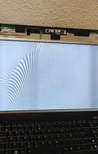 Schermo portatile nero da 17,3 pollici