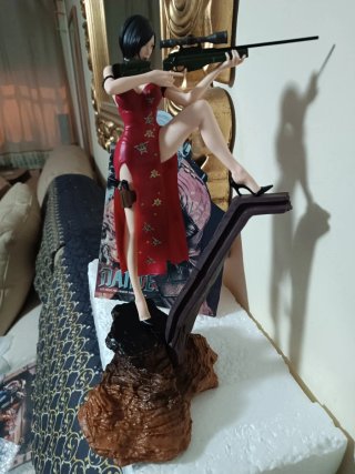 Figura Ada Wong Resident Evil coleccionistas