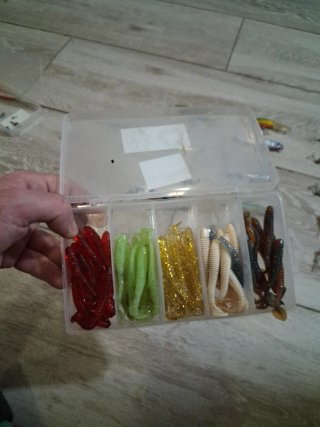 Bolsa señuelos  escucho ofertas