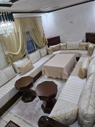 Sofá estilo marroquí beige y marrón