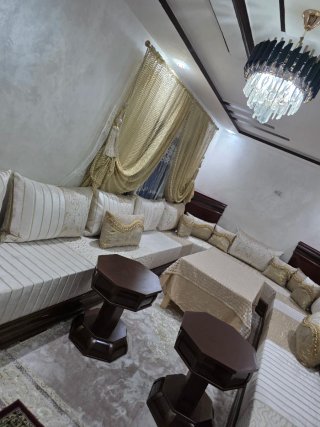 Sofá estilo marroquí beige y marrón