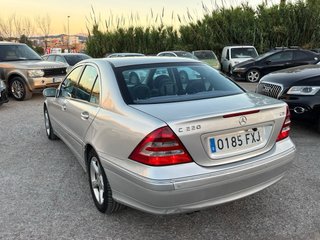 Mercedes-Benz Clase C 2005