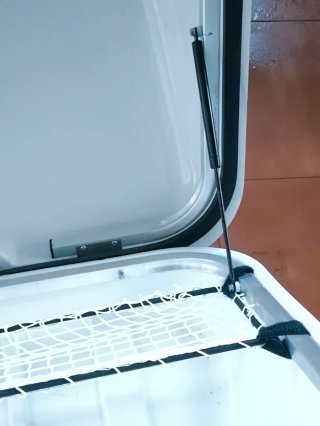 Tiene 1 año, Cofre Fiamma Ultrabox 500 Modificado