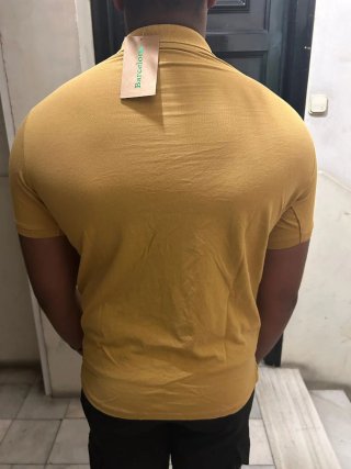 Camisa Polo color mostaza