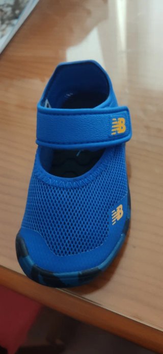 Escarpines New Balance niño Talla 23