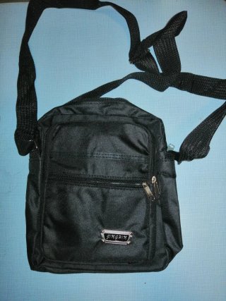 Bolso de caballero negro