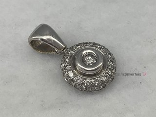 colgante oro 18k con piedra