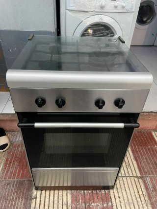Cocina de gas con horno