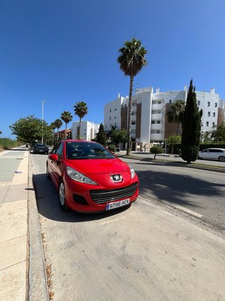 Peugeot 207 2011