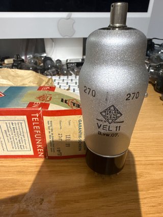 Válvula Telefunken VEL11 nueva
