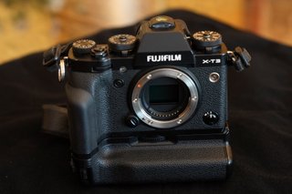 Fujifilm X-T3 + Grip Original + Smallrig