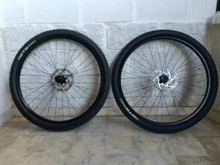 Ruedas Ghost con cubiertas WTB Ranger 2,30