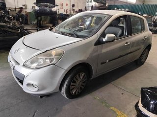 Centralita renault 237100875r clio 1.5 mt 230281