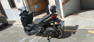 Yamaha XMAX TMAX 125 Negra