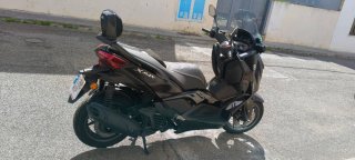 Yamaha XMAX TMAX 125 Negra