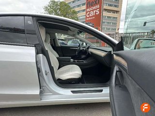 Tesla Model 3 Estándar Plus RWD