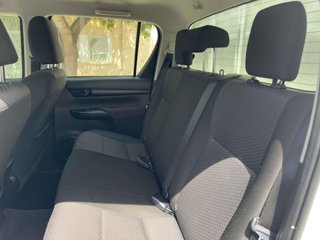 Toyota Hilux 2.4 D-4D Cabina Doble GX