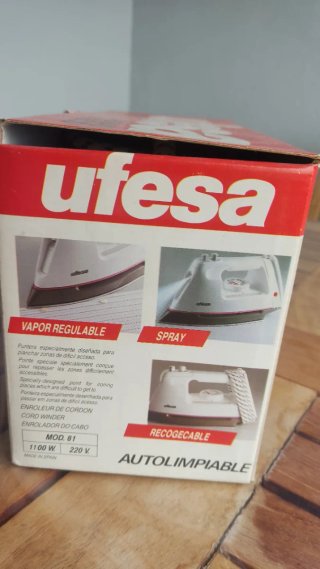 Plancha de ropa Ufesa blanca