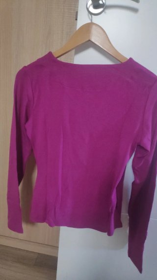 Top cruzado fucsia manga larga Talla M