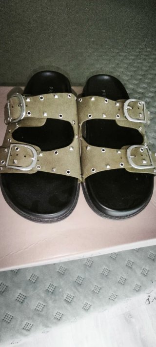 Chanclas Primarks Remaches
