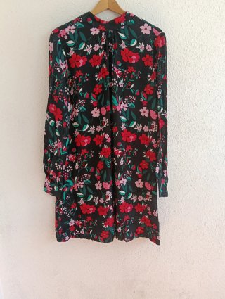 Vestido Mango floral talla M