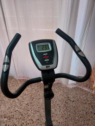 Bicicleta Estática BH Artic