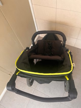 Carrito Hauck Negro y Amarillo