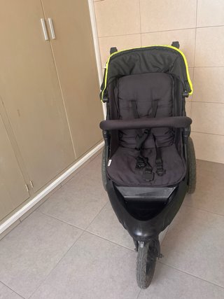 Carrito Hauck Negro y Amarillo