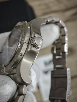 Breitling Avenger Seawolf Titanium