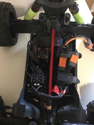 Arrma Outcast 4S Coche RC