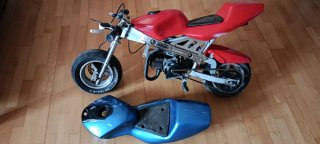Minimoto pitbike con 2 carenados