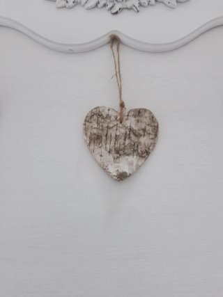 Estantería decorativa HOME con corazones