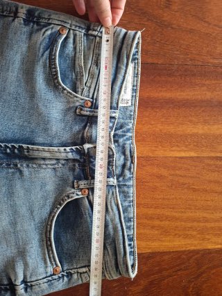 Vaqueros Stradivarius T.36 con elastan