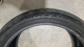 2 Neumáticos Maxxis 225 40 R18 92V 60€