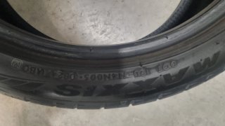 2 Neumáticos Maxxis 225 40 R18 92V 60€