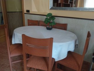 Mesa comedor extensible y 6 sillas