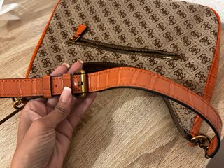 Bolso Guess Marrón y Naranja