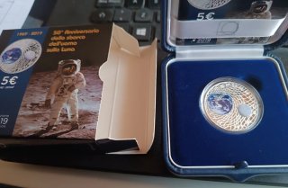 Moneda 5 Euro Italia 2019 Luna