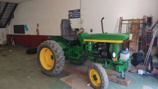 Tractor John Deere 515