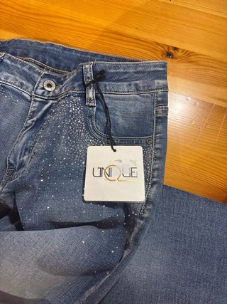 Jeans skinny con brillantini taglia M