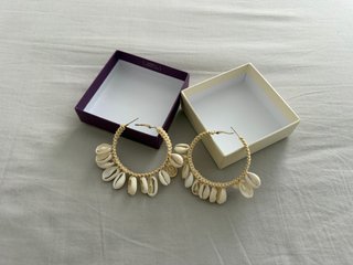 Pendientes de conchas naturales