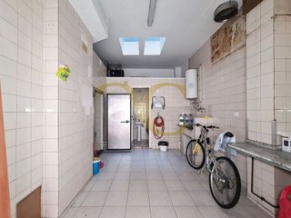 Local comercial en venta en La Arena en Gijón
