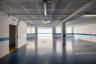Local comercial en alquiler en Barrio de Zaidín en Granada