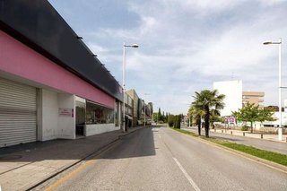 Local comercial en alquiler en Barrio de Zaidín en Granada